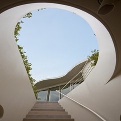 Unique Design For Stairways In Villa Ronde Futuristic Style - Karbonix