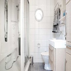 Unique Designs Villa On The Water The Pampas Marina White Bathroom - Karbonix