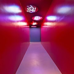Unique Pattern Lights Red Hallway - Karbonix