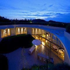 View Of Villa Ronde The Afternoon With Best Lighting Top Side - Karbonix