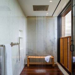 Villa Sensational Shower Room Interior In Daniels Lane Residence - Karbonix