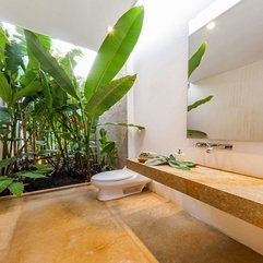Villa Striking Bathroom Interior Design Finished With Green - Karbonix