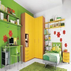 Wallpaper Small Kids Room In Green - Karbonix