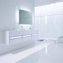 White Bathroom Timticks Interior Design - Karbonix