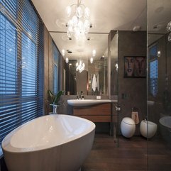 White Bathtub Luxurious Oval - Karbonix