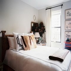 White Bedding Contemporary Bedrooms - Karbonix