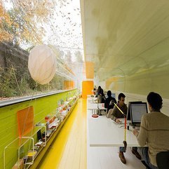 White Desk And Transparent Book Shelves Modern Office - Karbonix