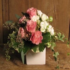 White Flower Arrangement Pink - Karbonix