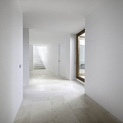 White Hallway Amazing Modern - Karbonix