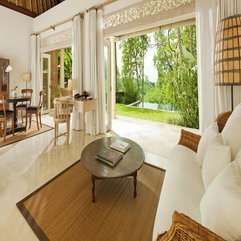 White Leather Cushions Through Glazed Door Rattan Chair - Karbonix