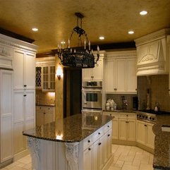 White Tuscan Kitchen Craft Cabinet With Rural Hanging Lamp Marble Table - Karbonix