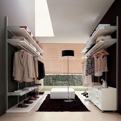 White Walk Closet Minimalist Black - Karbonix