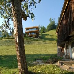 Wooden Home With Green Natural Surroundings Two Level - Karbonix