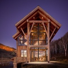 Wooden Residence Combined With Glazed Wall In Modern Style - Karbonix