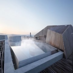 Wooden Rotop At Dawn Infinity Pool - Karbonix