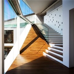 Wooden Stairs With Transparent Glazed Fences White And - Karbonix