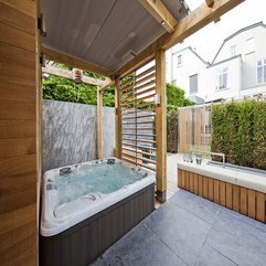 Wooden Whirlpool Patio Near Swimming Pool White And - Karbonix